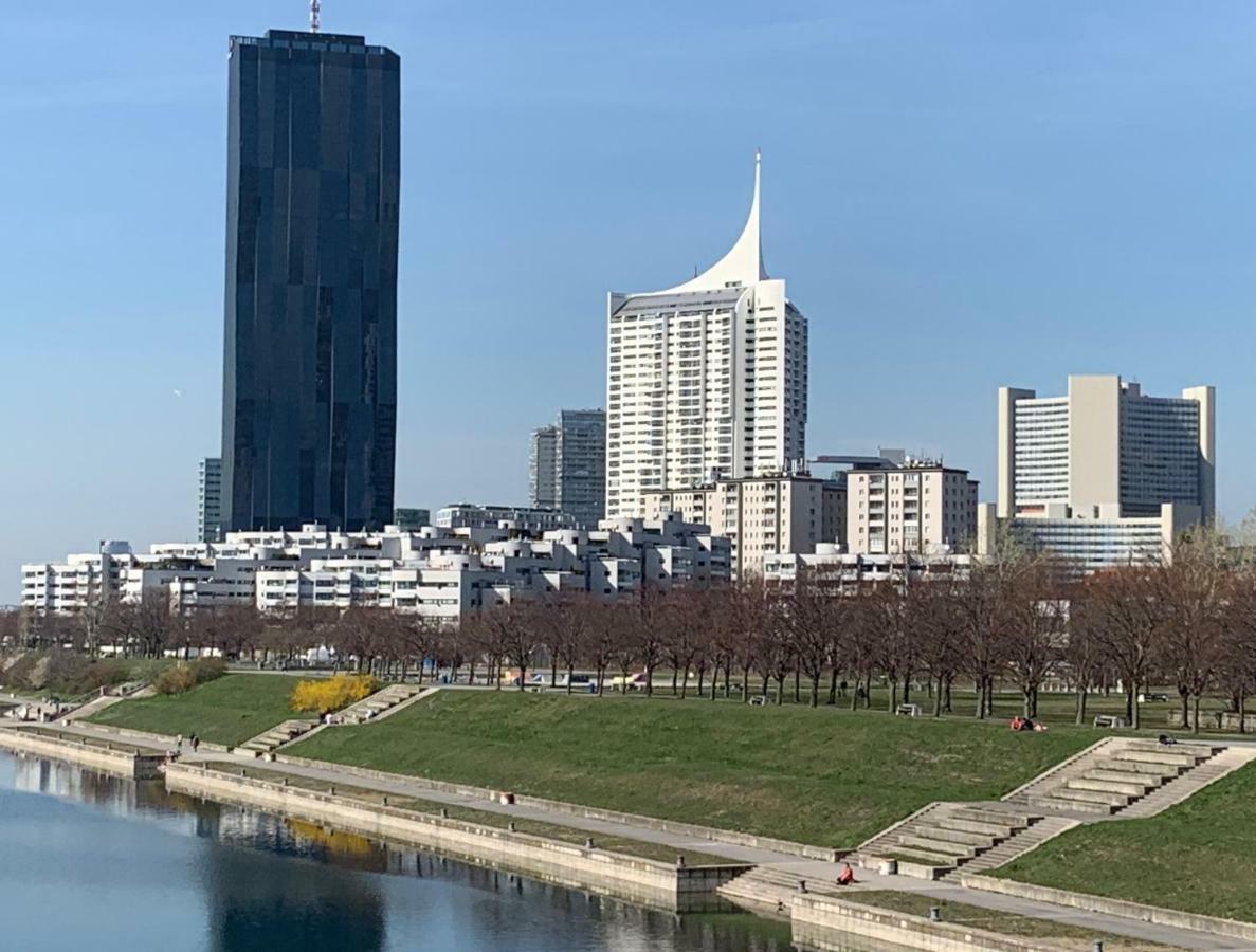 Uno City, Donauinsel Vienna Exterior photo